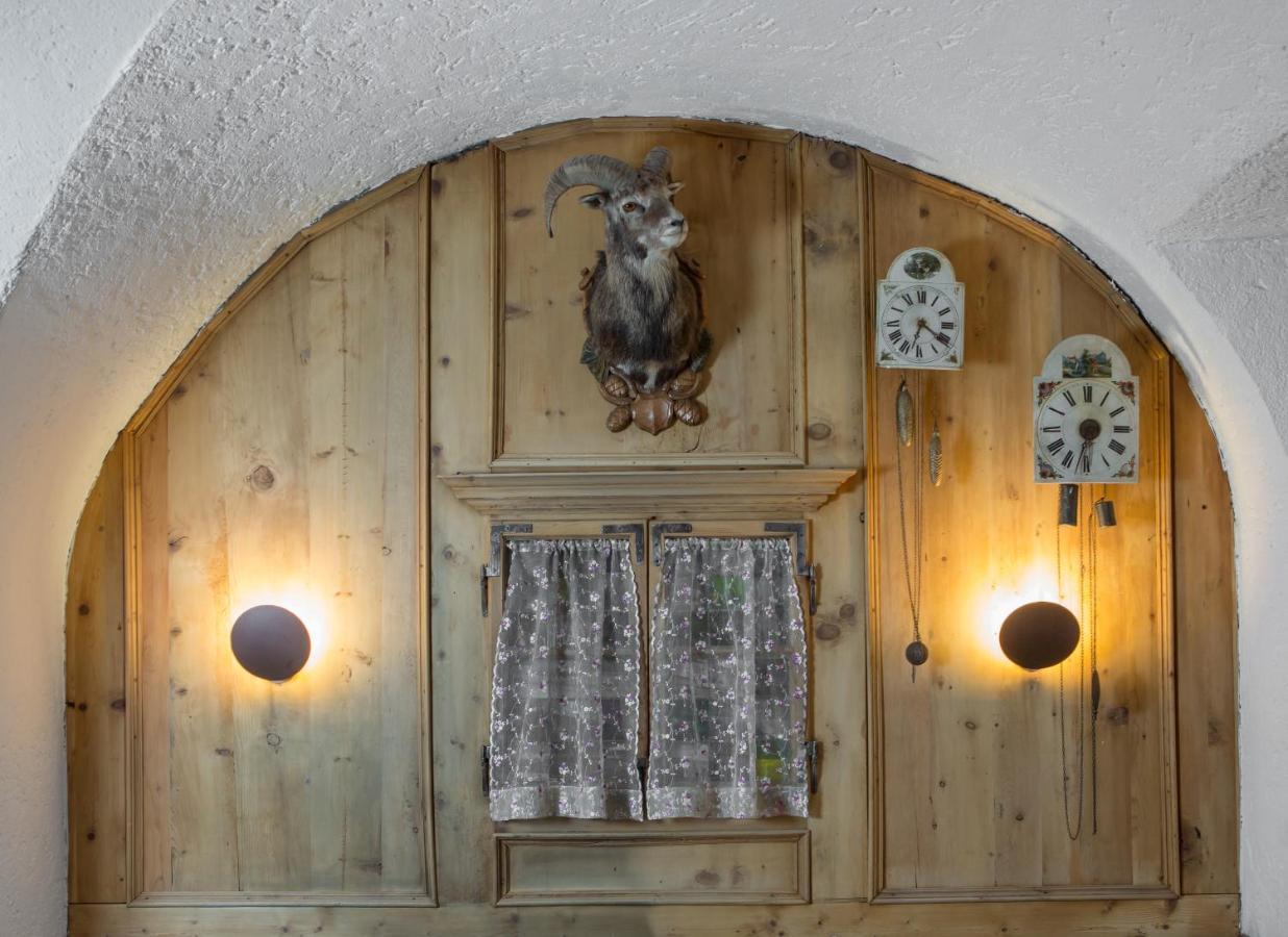 Historic Hotel Ristorante La Stua Cavalese Eksteriør billede