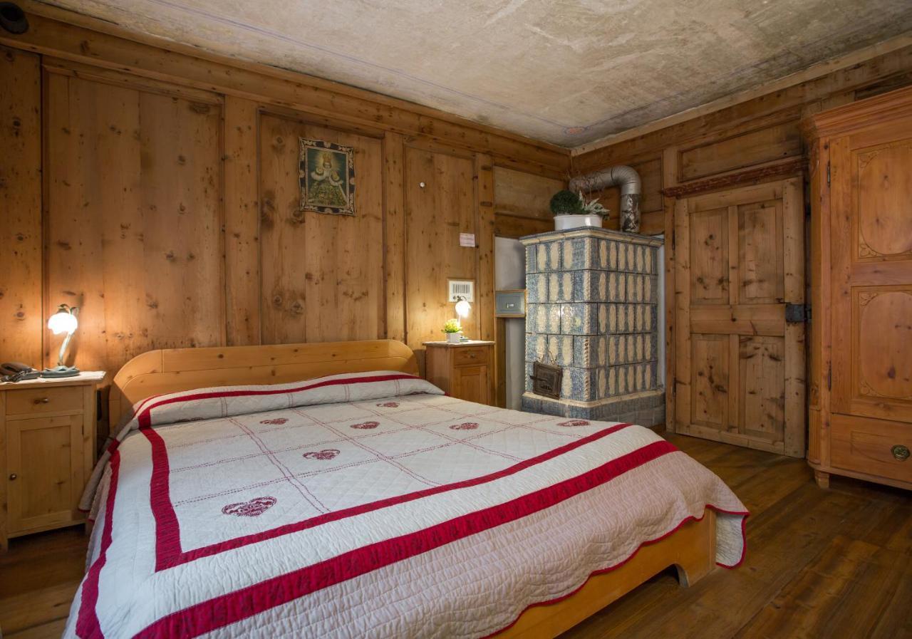 Historic Hotel Ristorante La Stua Cavalese Eksteriør billede